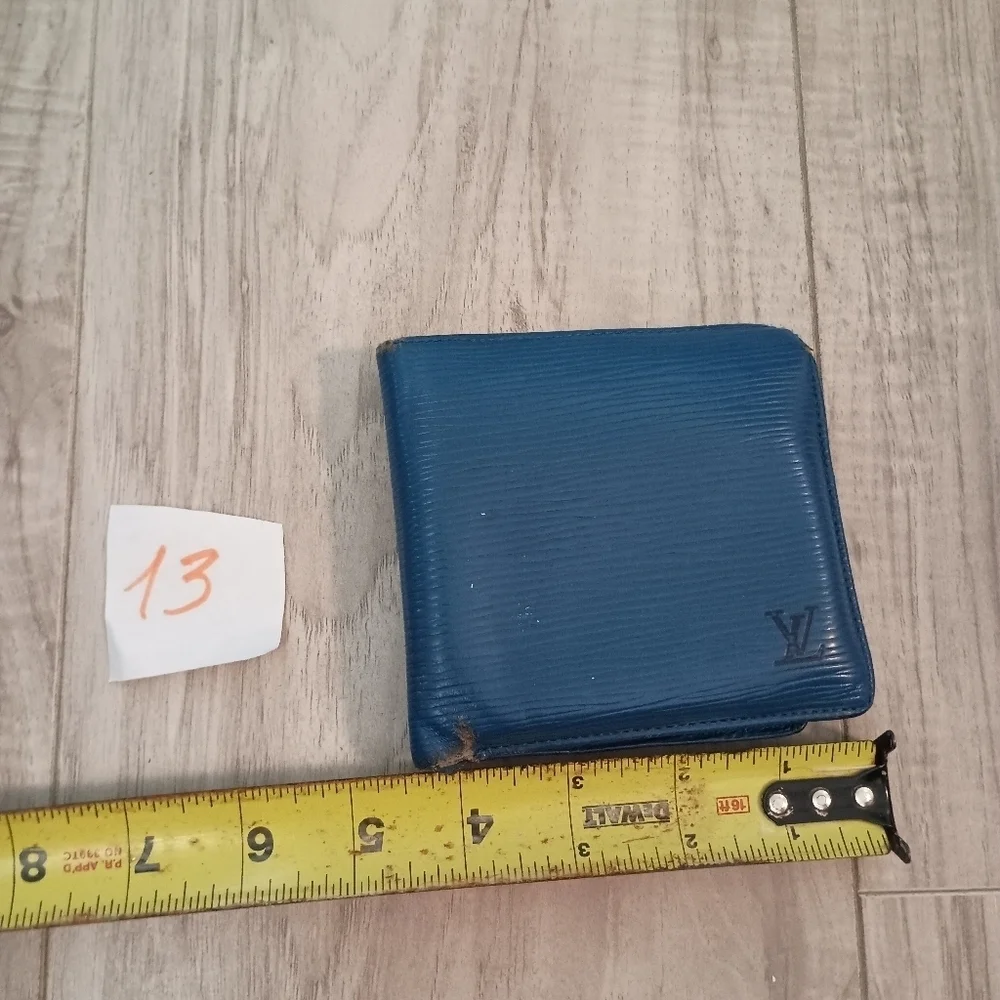 Authentic Louis Vuitton Epi Portefeuille Marco Wallet Purse Blue